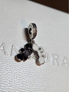 Pandora charm disney mickey kinnie bride groom